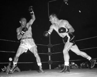 Carmen Basilio vs Gene Fullmer