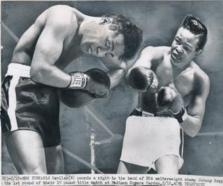 Kid Gavilan vs Johnny Bratton